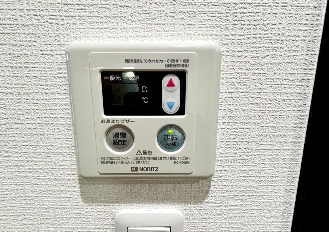 ★Sステイ弁天町ステイブル★インターネットWi-Fi無料★独立洗面化粧台、セミダブルベッド、ガス2口K、温水洗浄便座、オートロックなど★ペット可★