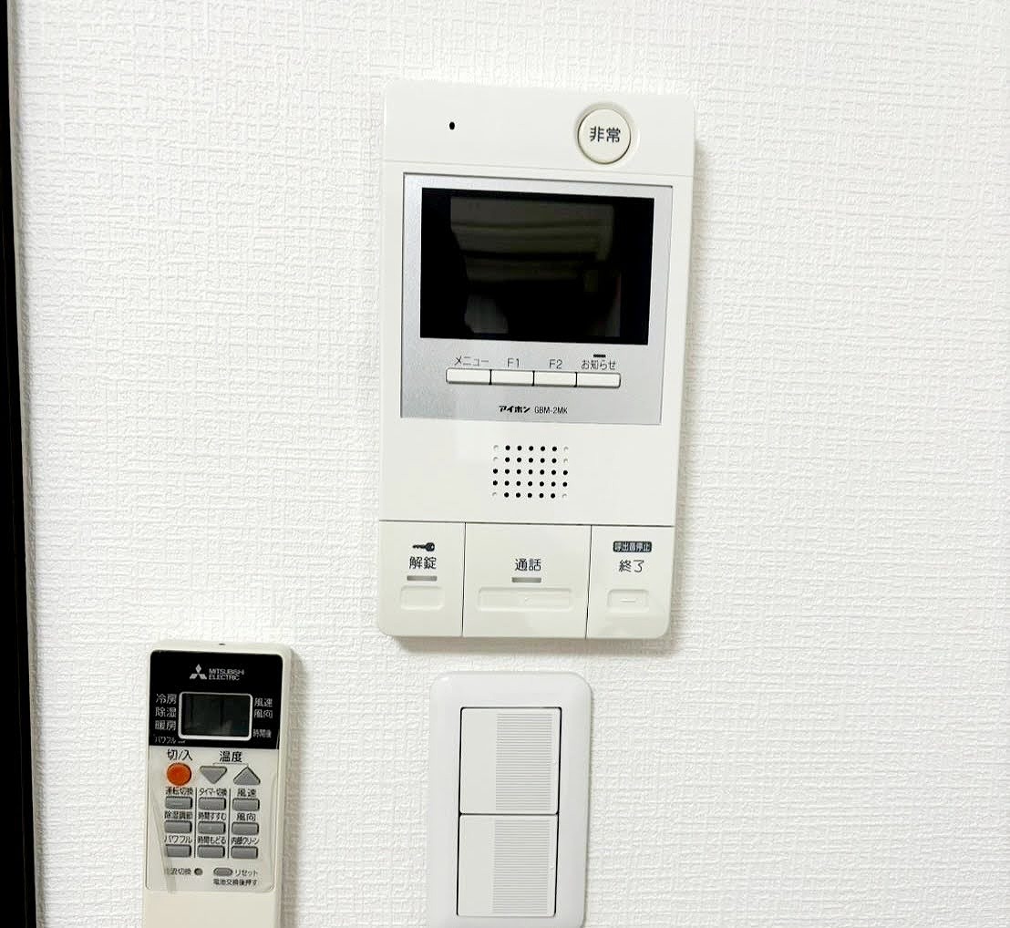 ★Sステイ弁天町ステイブル★インターネットWi-Fi無料★独立洗面化粧台、セミダブルベッド、ガス2口K、温水洗浄便座、オートロックなど★ペット可★