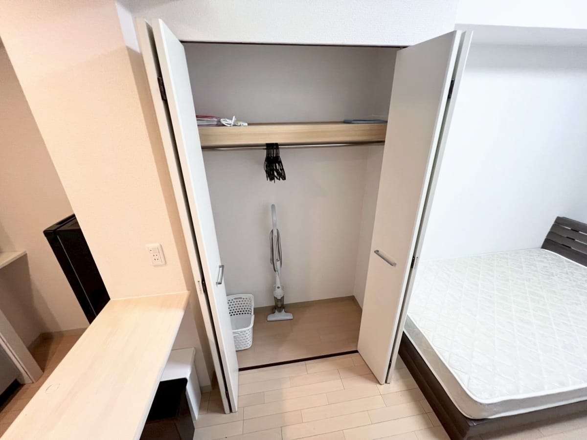 ★SステイCH堺筋本町【禁煙ルーム・１R・セミダブルベッド・】★インターネッ トWi-Fiレンタル可★独立洗面台・浴室乾燥機・温水洗浄便座・ガス2口キッチン など設備充実★