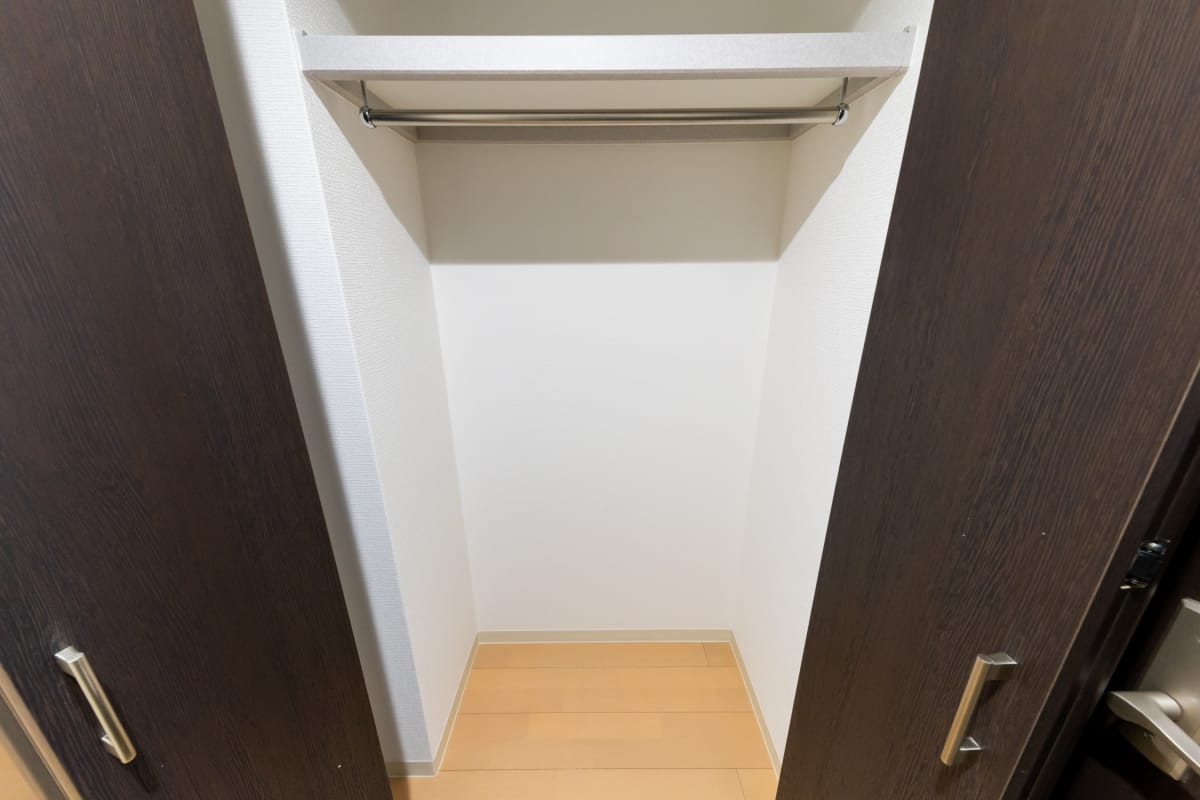 ★Sステイ弁天町ステイブル★インターネットWi-Fi無料★独立洗面化粧台、セミダブルベッド、ガス2口K、温水洗浄便座、オートロックなど★ペット可★