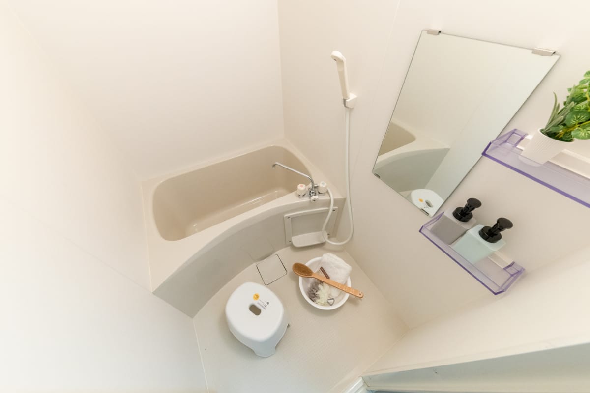 ★Sステイ弁天町ステイブル★インターネットWi-Fi無料★独立洗面化粧台、セミダブルベッド、ガス2口K、温水洗浄便座、オートロックなど★ペット可★