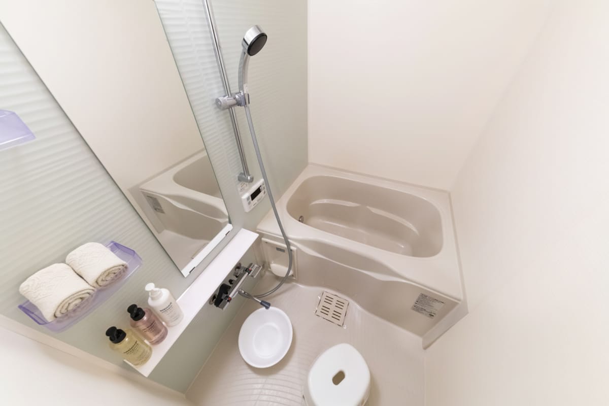 ★SステイPS新大阪ジェイズ【禁煙ルーム・1LDK・Wi-Fi無料・ダブルベッド】★独立洗面台・浴室乾燥機・温水洗浄便座・ガス2口カウンターKなど設備充実★