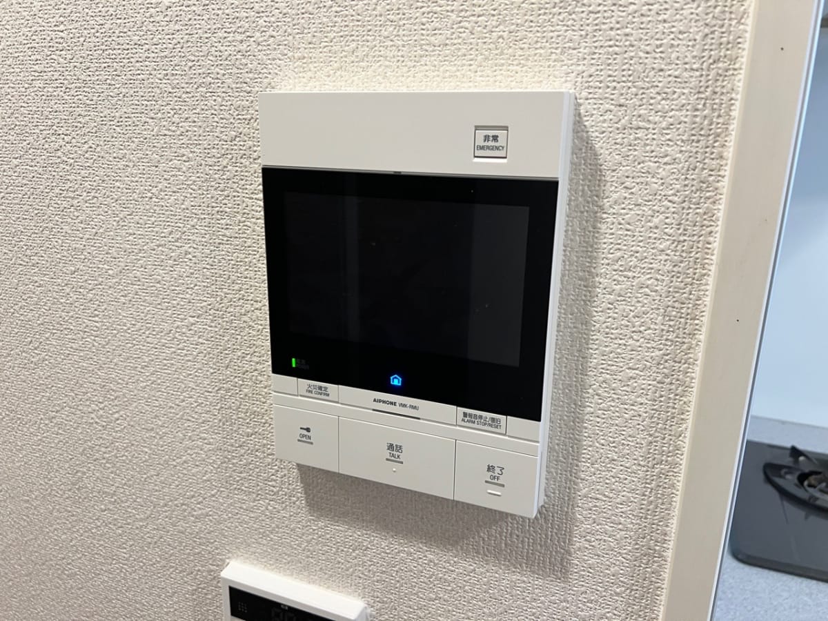 ★SステイCH堺筋本町【禁煙ルーム・１R・セミダブルベッド・】★インターネッ トWi-Fiレンタル可★独立洗面台・浴室乾燥機・温水洗浄便座・ガス2口キッチン など設備充実★