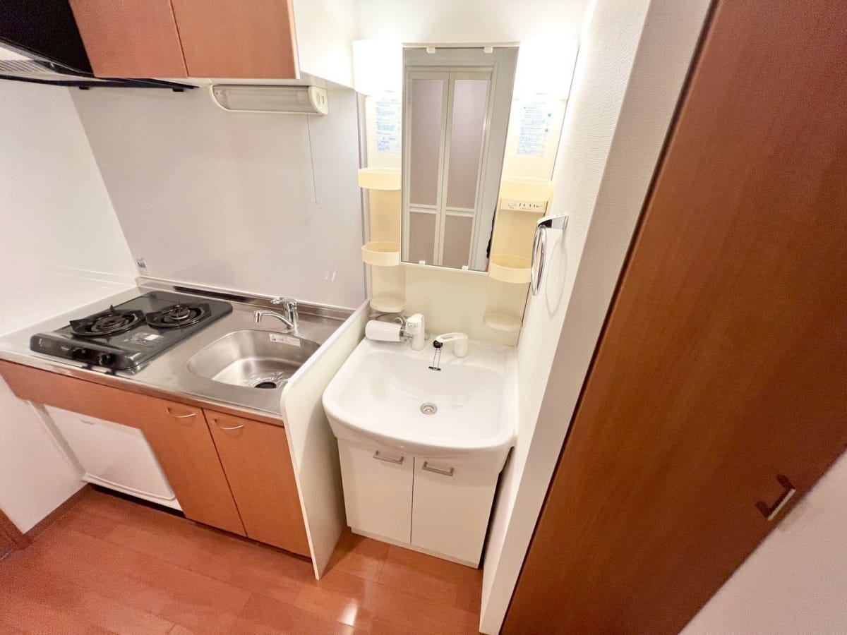 ★SステイEPミッドプレイス堺筋本町【禁煙ルーム・1K・セミダブル ベッド・Wi-Fiレンタル可】★浴室乾燥機・独立洗面化粧台・ウォシュレ ット・ガスキッチン・オートロックなど設備充実★ペット相談可★