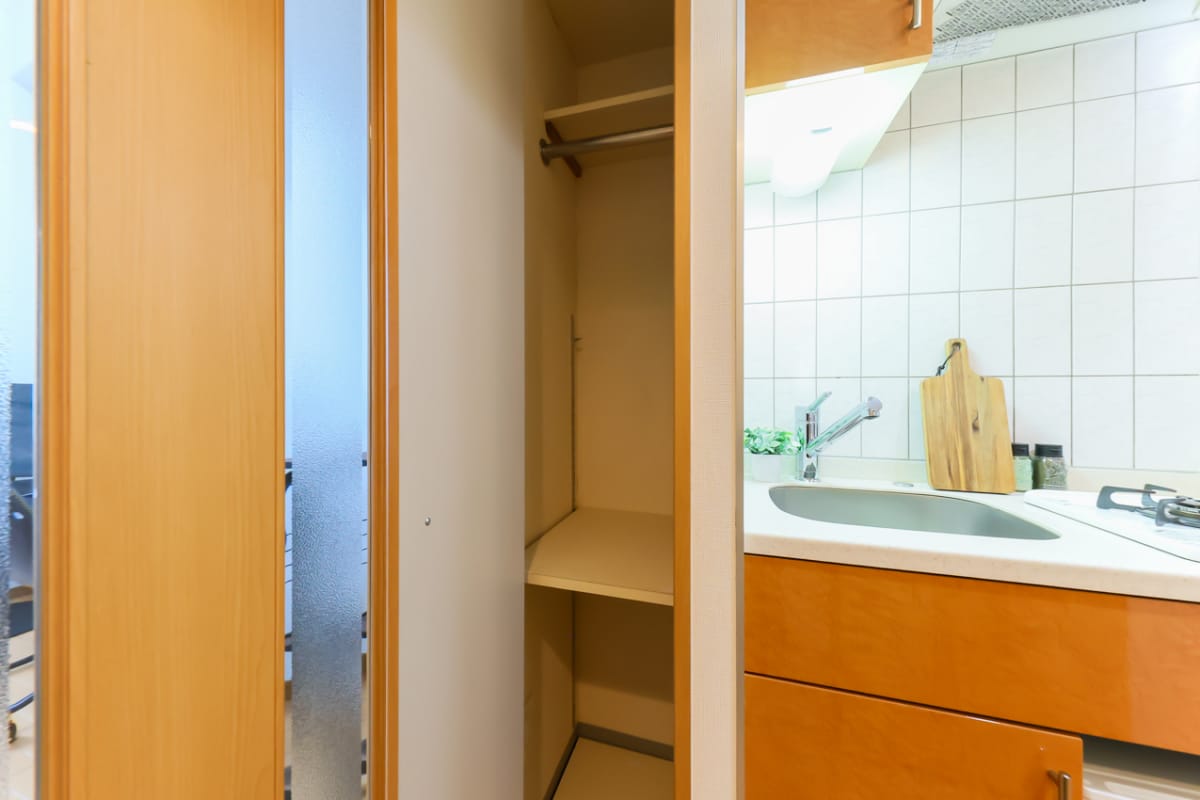 ★SステイEC梅田茶屋町デュアルスペース【禁煙ルーム・１K・Wi-Fi無料・セミダブルベッド】★ウォシュレ ット・浴室乾燥機・独立洗面台・ガスK・オートロックなど設備充実★