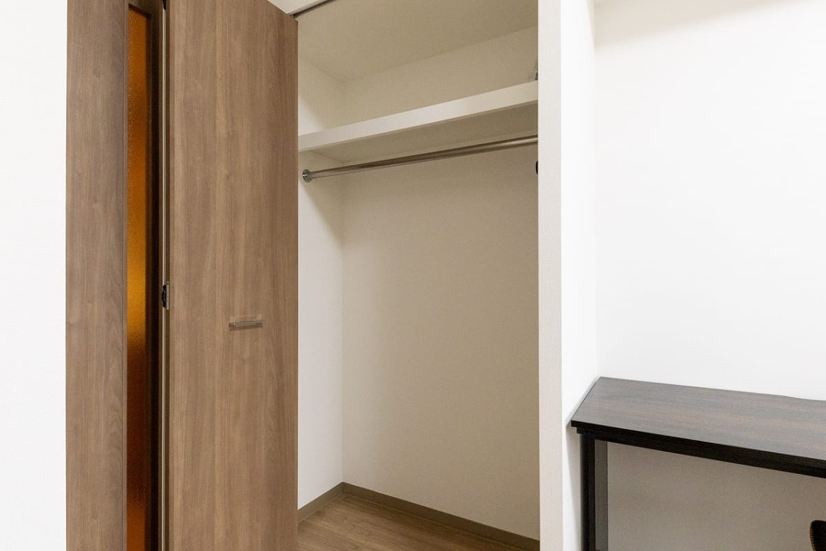 ★SステイEL松屋町SOUTH【禁煙ルーム・1K・セミダブルベッド】★インターネッ トWi-Fiレンタル可★ウォシュレット・浴室乾燥・独立洗面化 粧台・ガス2口K・オートロックなど設備充実