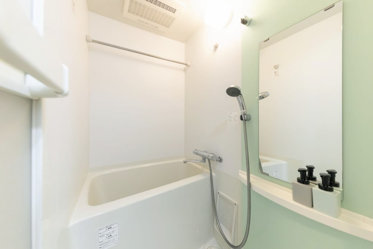 ★SステイEL松屋町SOUTH【禁煙ルーム・1K・セミダブルベッド】★インターネッ トWi-Fiレンタル可★ウォシュレット・浴室乾燥・独立洗面化 粧台・ガス2口K・オートロックなど設備充実