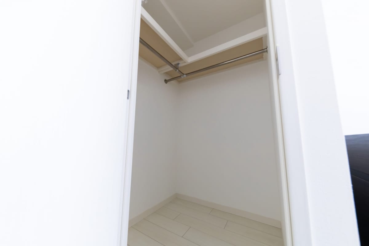 SステイEL難波レジデンス【禁煙ルーム・1K・Wi-Fi無料・セミダブルベッド】★ペット可・ウォシュレット・浴室乾 燥機・独立洗面台・ガス2口Kなど設備充実★